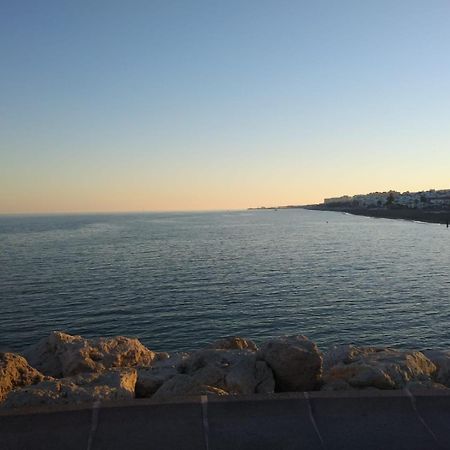 Nuevo Roca Chica, Primera Linea Playa,Torremolinos Exteriör bild
