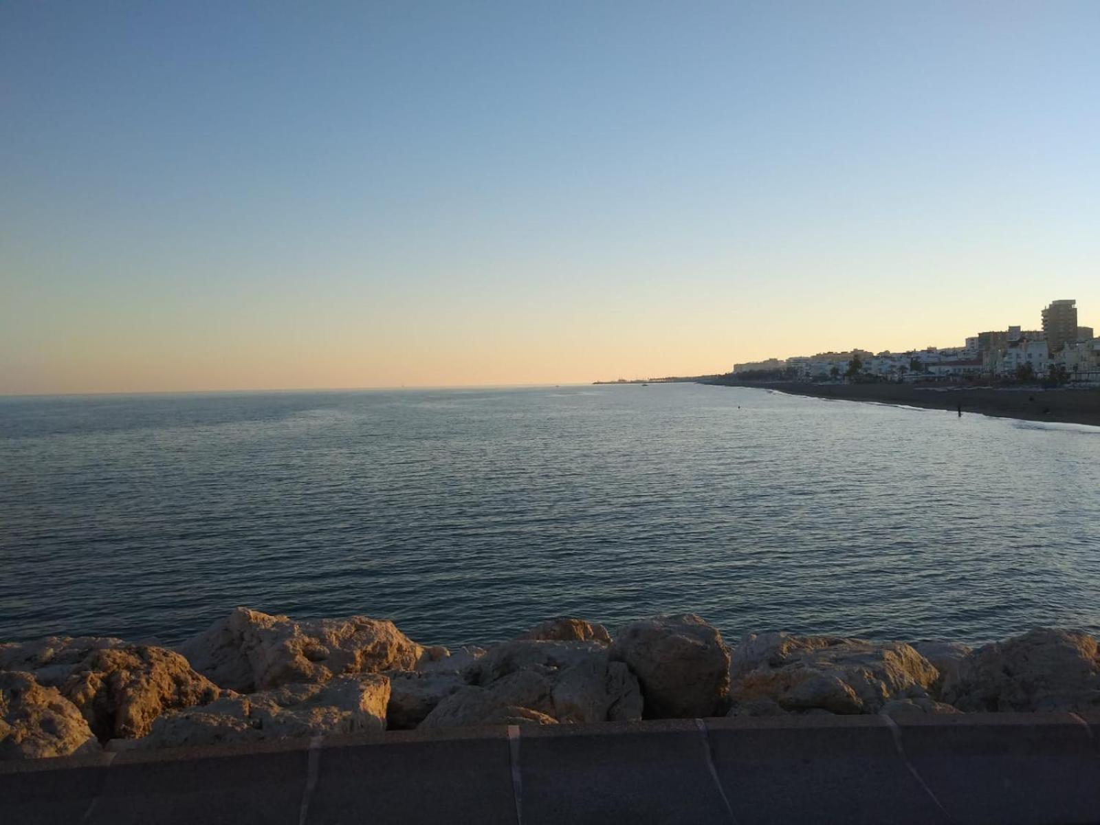 Nuevo Roca Chica, Primera Linea Playa,Torremolinos Exteriör bild