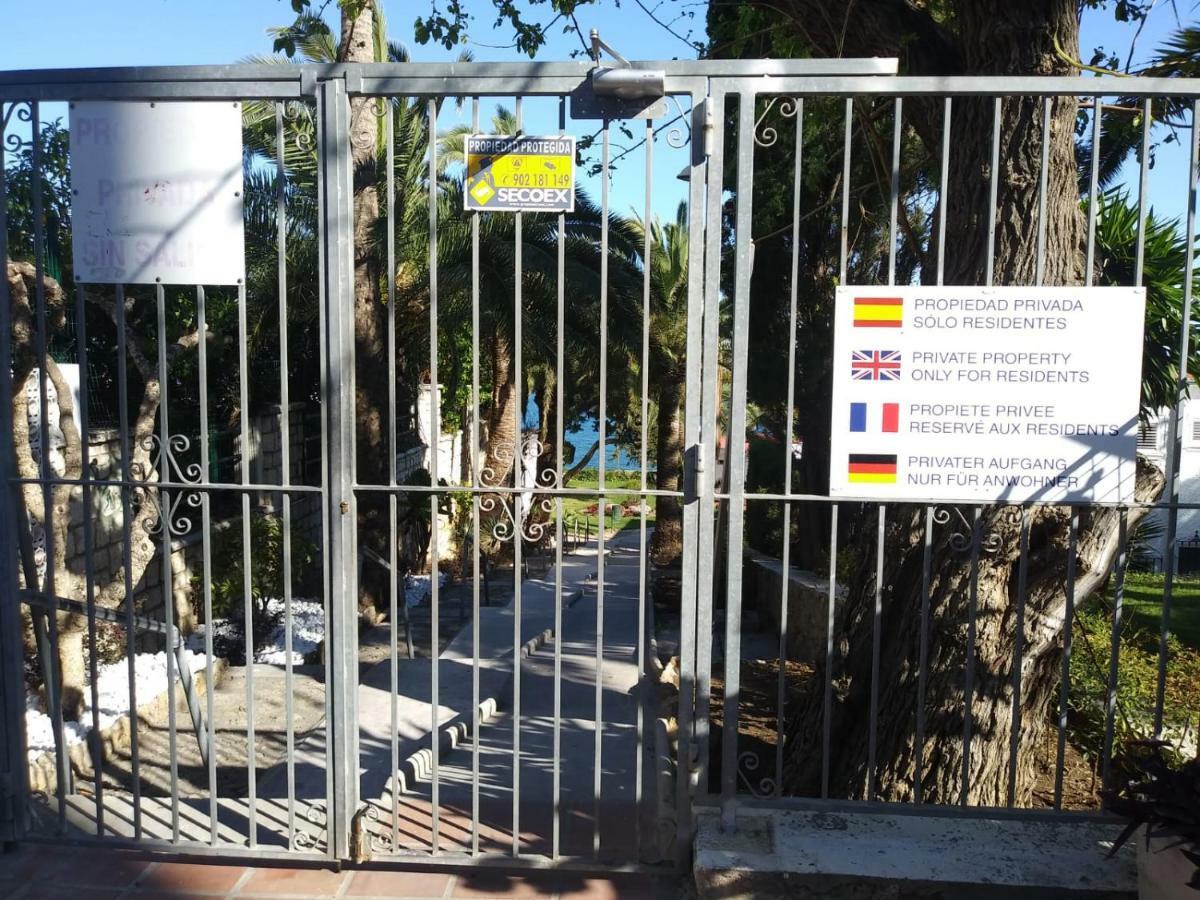 Nuevo Roca Chica, Primera Linea Playa,Torremolinos Exteriör bild