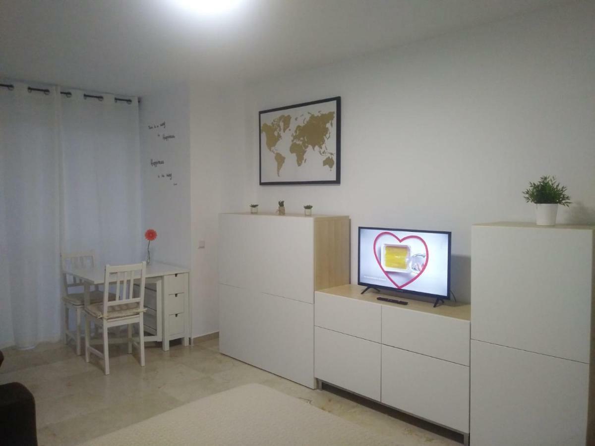Nuevo Roca Chica, Primera Linea Playa,Torremolinos Exteriör bild